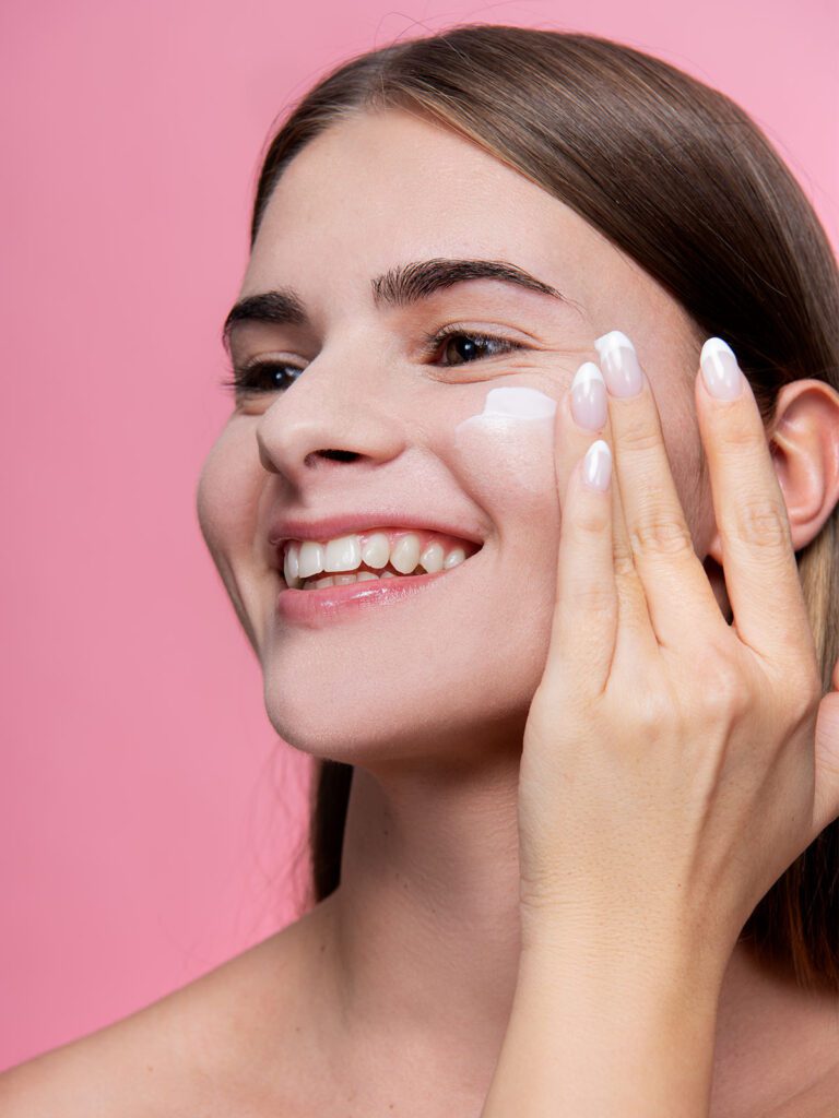UNCONVENTIONAL COSMETICS MODELLA 2023 — foto 32