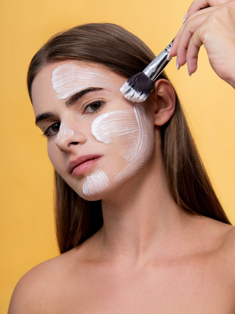 UNCONVENTIONAL COSMETICS MODELLA 2023 — foto 8