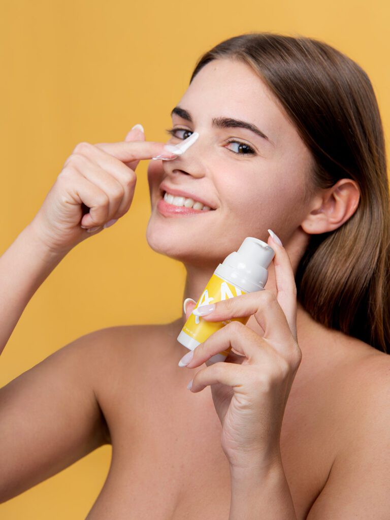 UNCONVENTIONAL COSMETICS MODELLA 2023 — foto 3