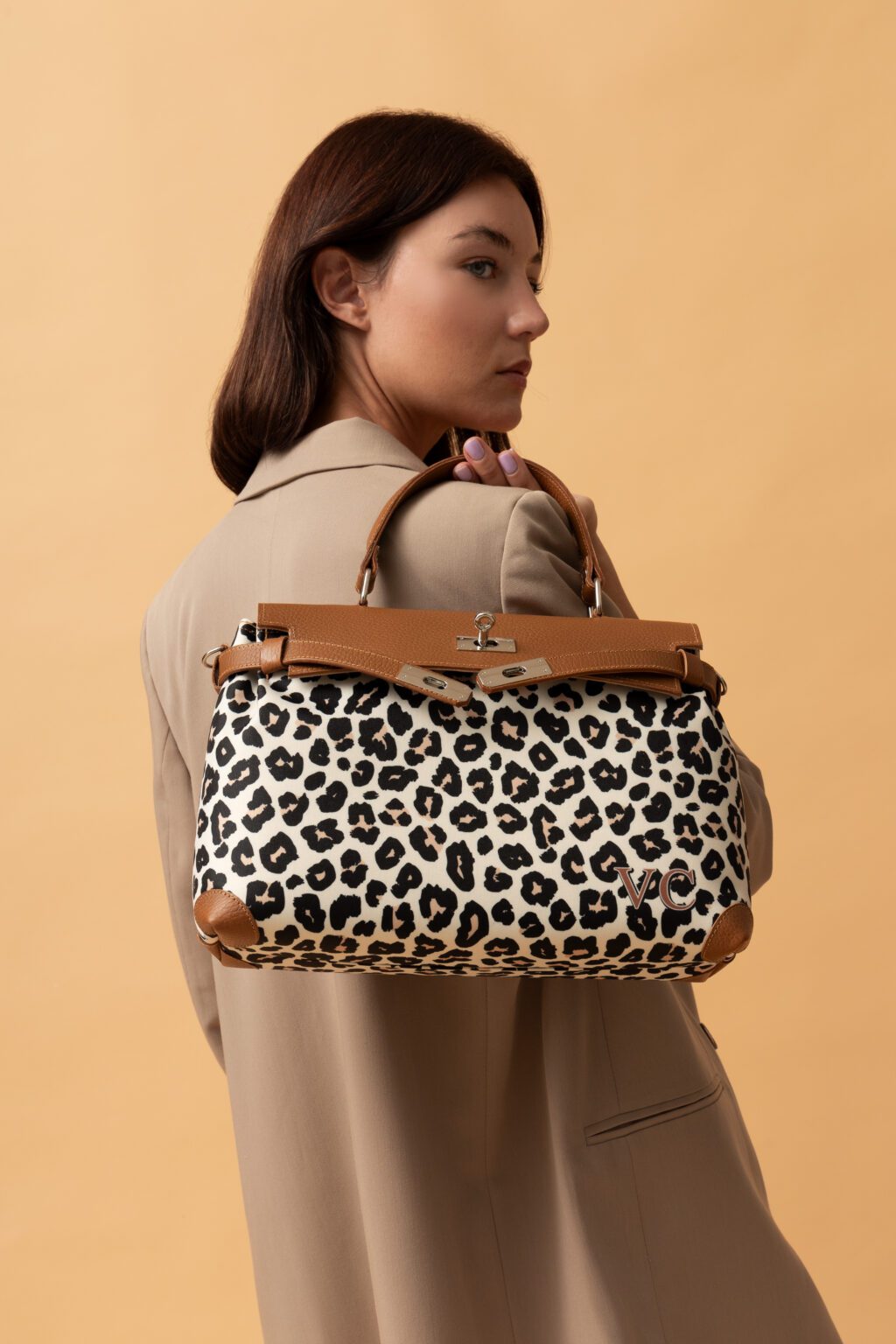 BE YOUR BAG INDOSSATO 2023 — foto 1