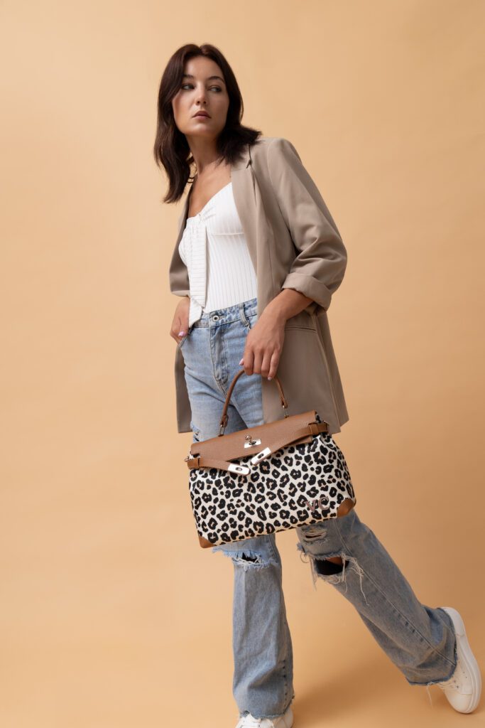 BE YOUR BAG INDOSSATO 2023 — foto 15