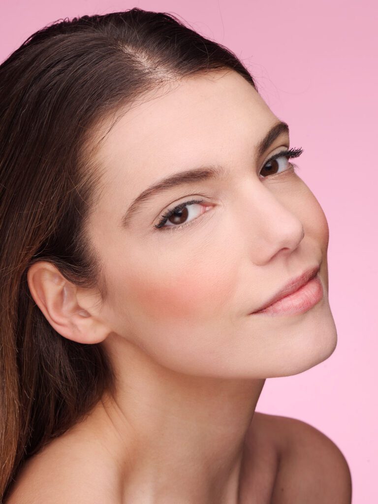UNCONVENTIONAL COSMETICS MODELLA 2023 — foto 15