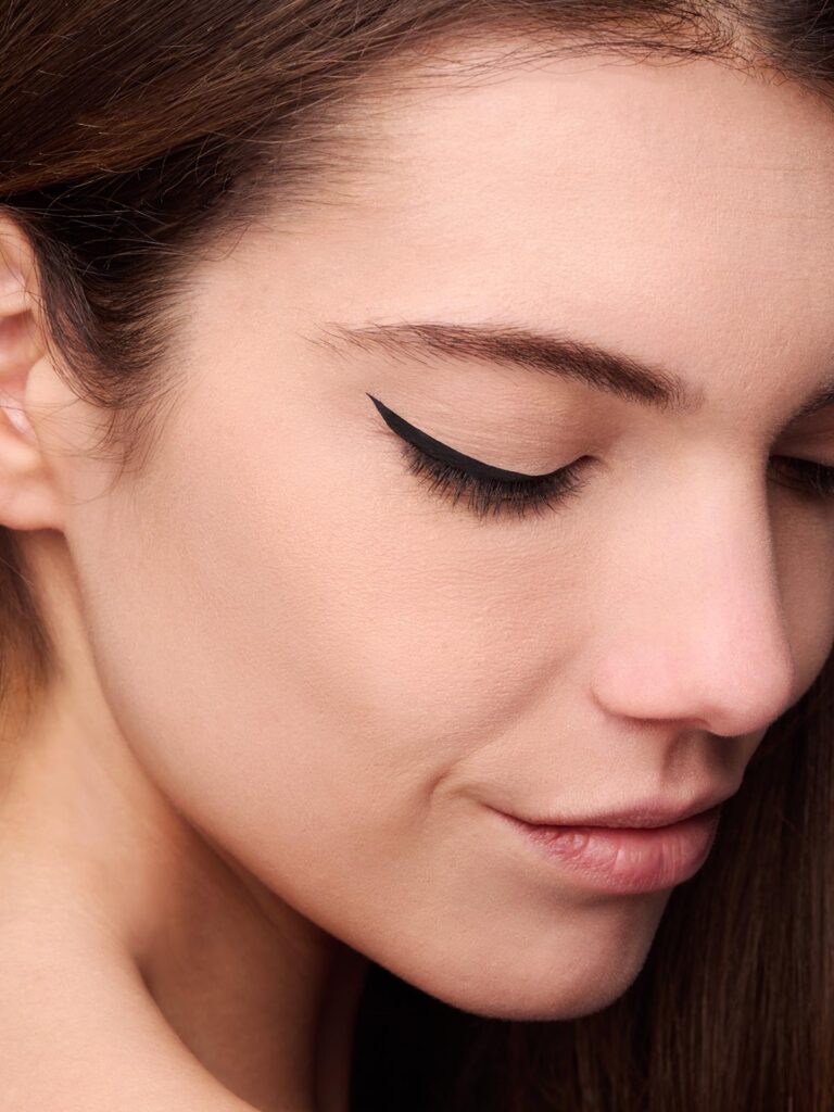 UNCONVENTIONAL COSMETICS MODELLA 2023 — foto 17