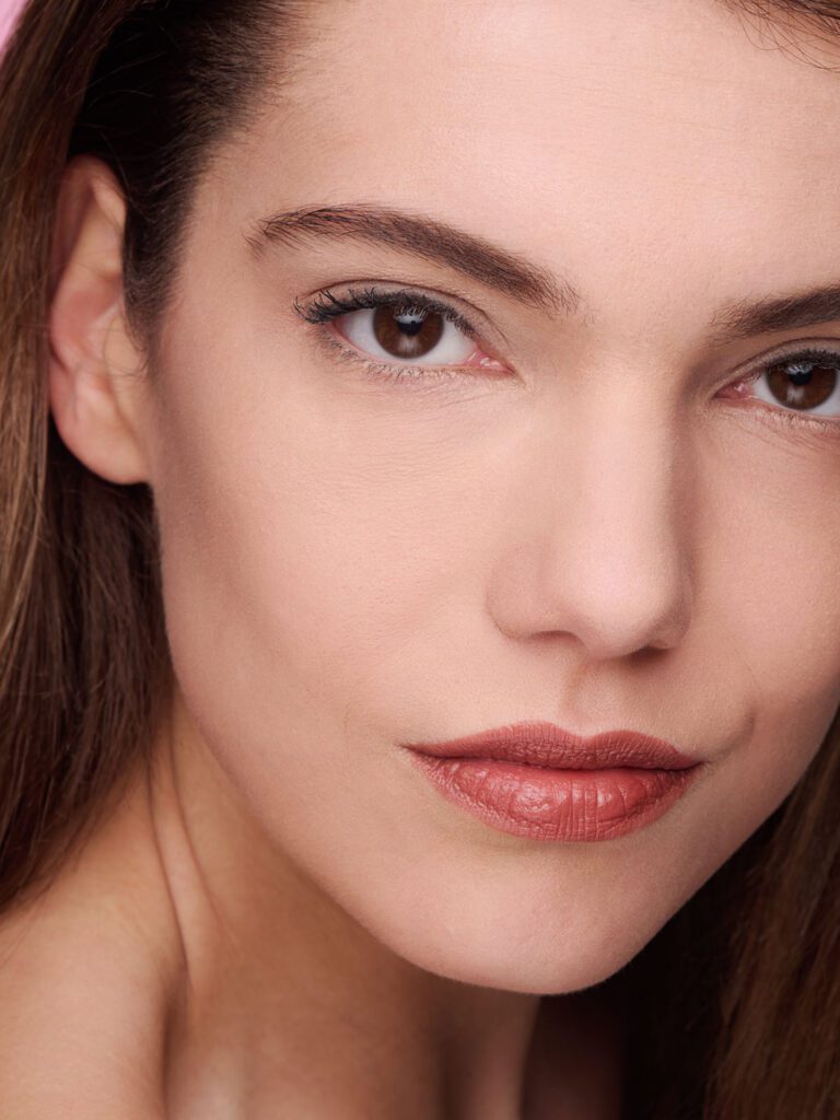 UNCONVENTIONAL COSMETICS MODELLA 2023 — foto 22