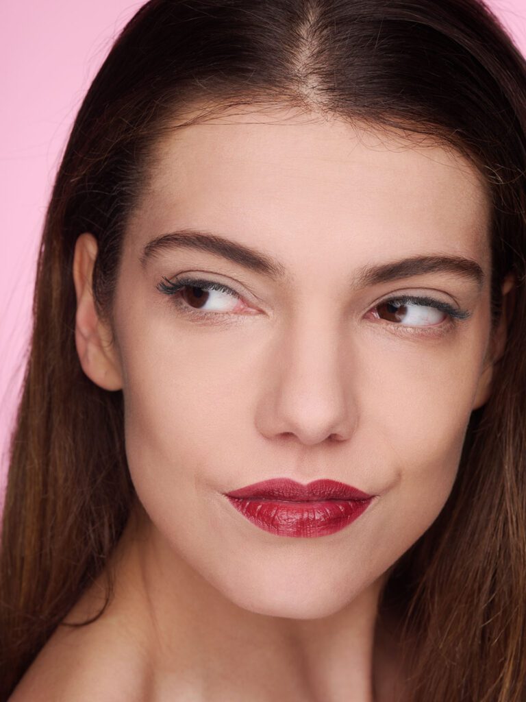 UNCONVENTIONAL COSMETICS MODELLA 2023 — foto 23