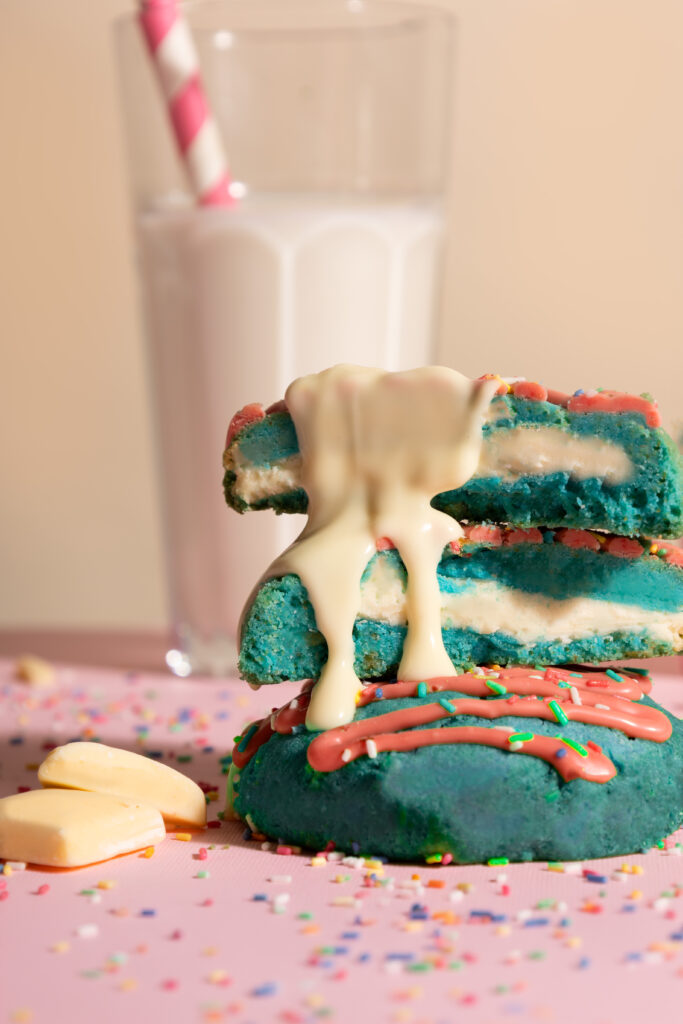 CALIFORNIA CRUMBLE COOKIES STILL LIFE EMOZIONALE 2026 — foto 5