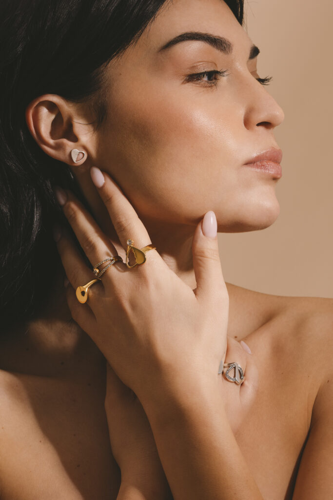 REVITA JEWELS INDOSSATO EMOZIONALE 2026 — foto 6